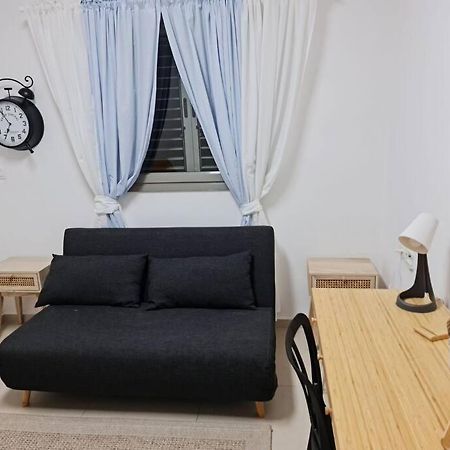 מרחק נגיעה בתקווה Apartment Petach Tikva ภายนอก รูปภาพ