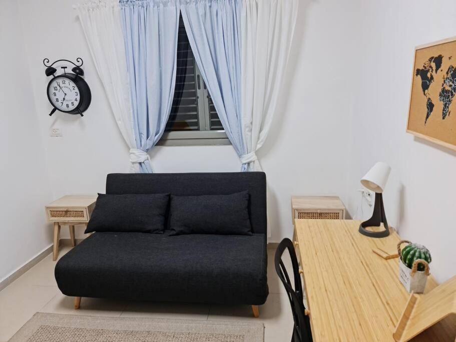 מרחק נגיעה בתקווה Apartment Petach Tikva ภายนอก รูปภาพ